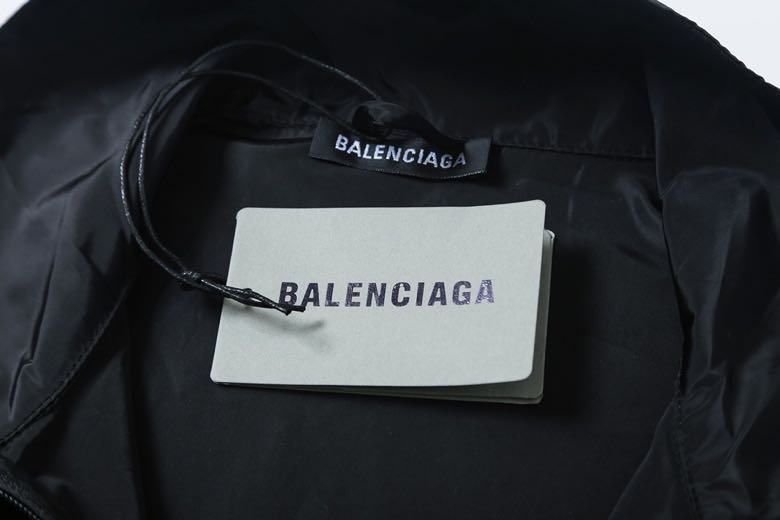 Blusa Balenciaga Tactel Logobrand Preta