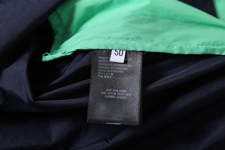 Blusa Balenciaga Tactel Logobrand Verde